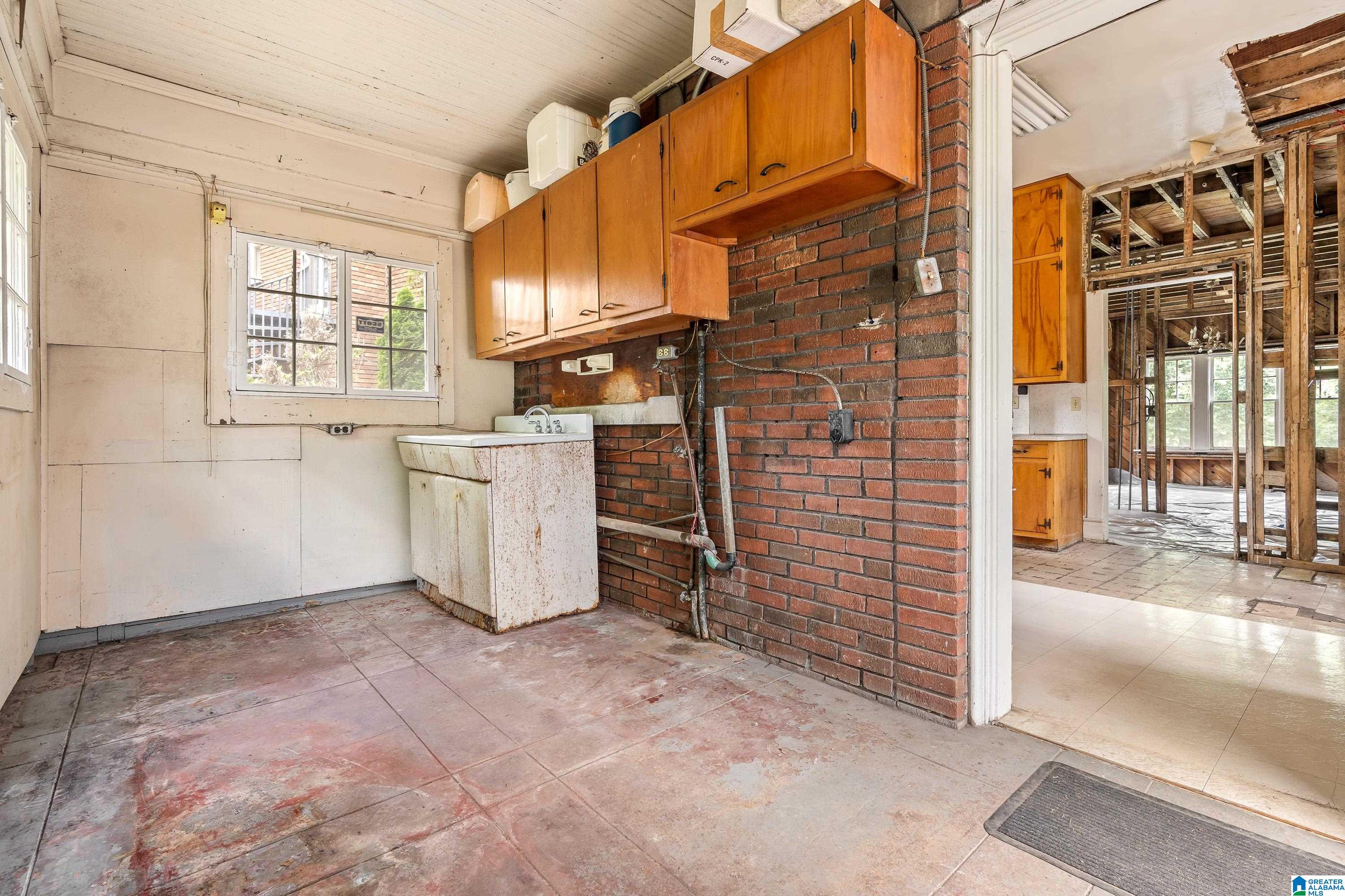 826 Essex Road Birmingham, AL 35222 - Photo 20 of 57