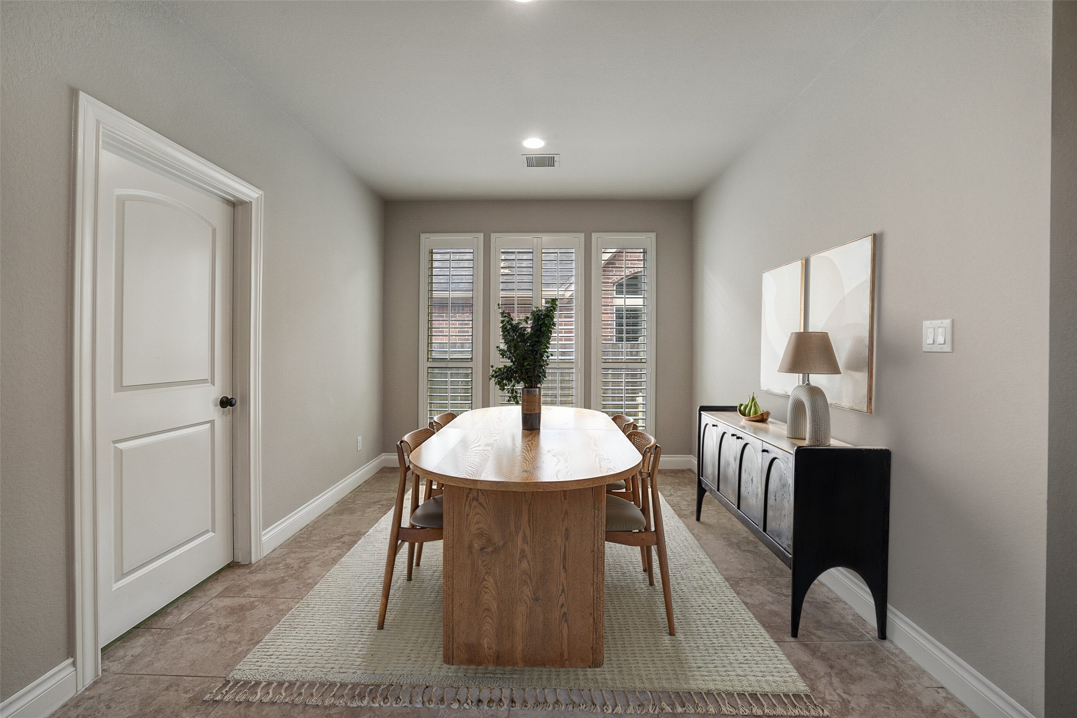 6413 Delta Crossing Court Rosenberg, TX 77471 - Photo 13 of 45 Virtually Staged - Breakfast nook