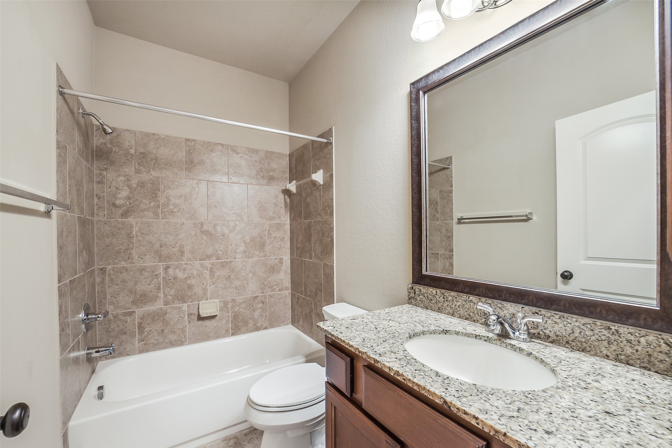 6413 Delta Crossing Court Rosenberg, TX 77471 - Photo 27 of 45 Second FULL bathroom on first floor