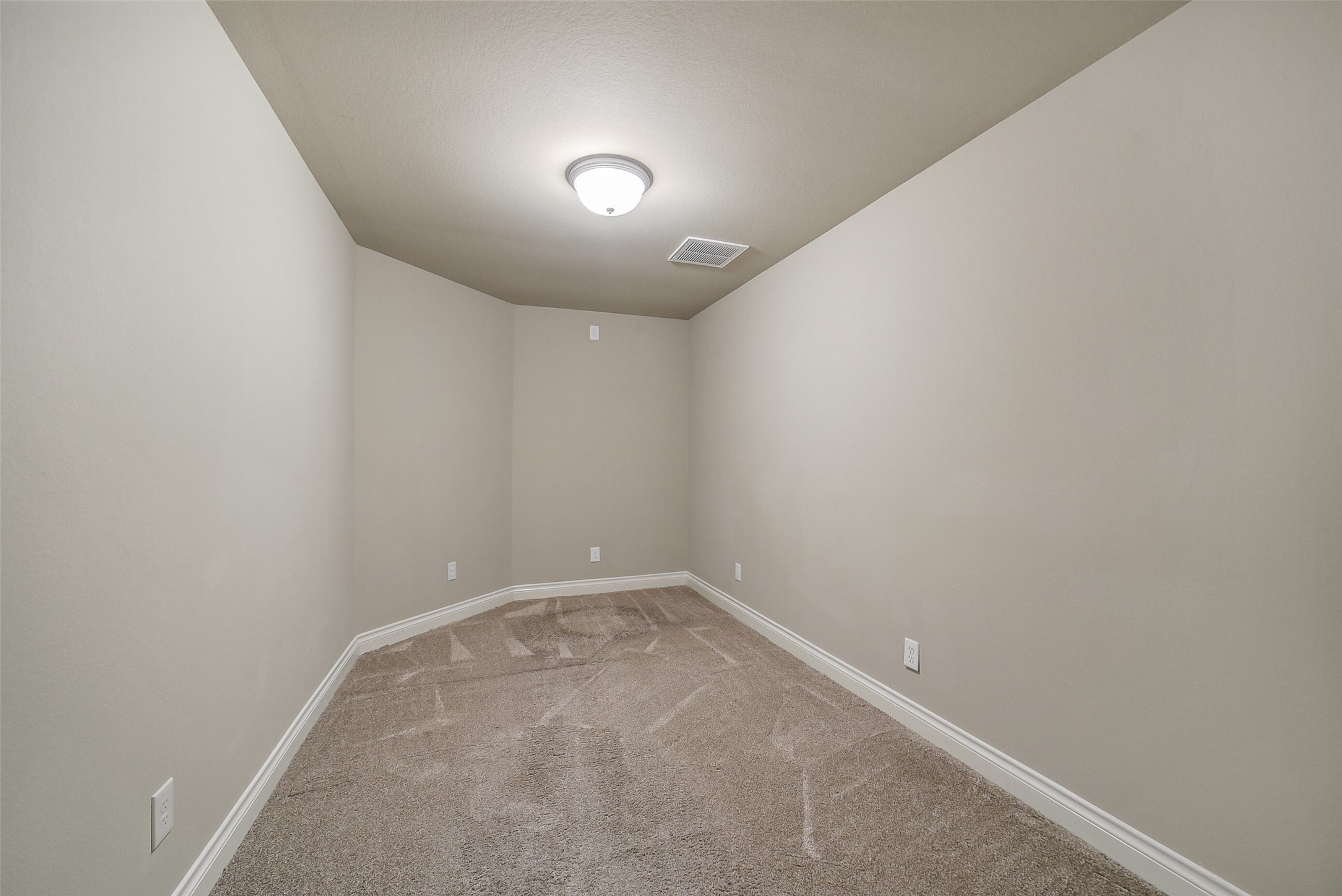 6413 Delta Crossing Court Rosenberg, TX 77471 - Photo 38 of 45 Upstairs private flex room (separate temperature controlled)