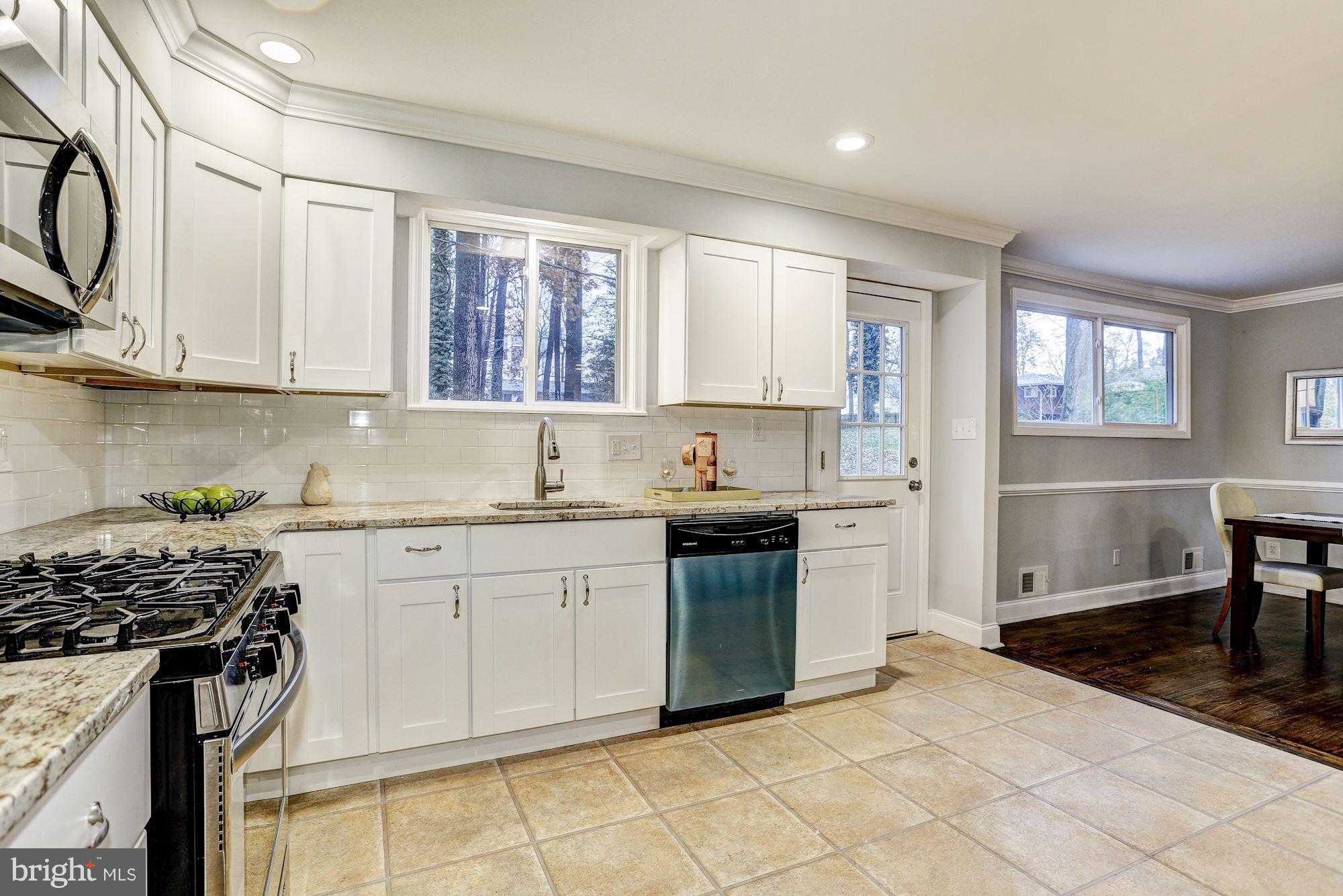 4 Millstone Road Randallstown, MD 21133 - Photo 10 of 36 Eat-In Kitchen