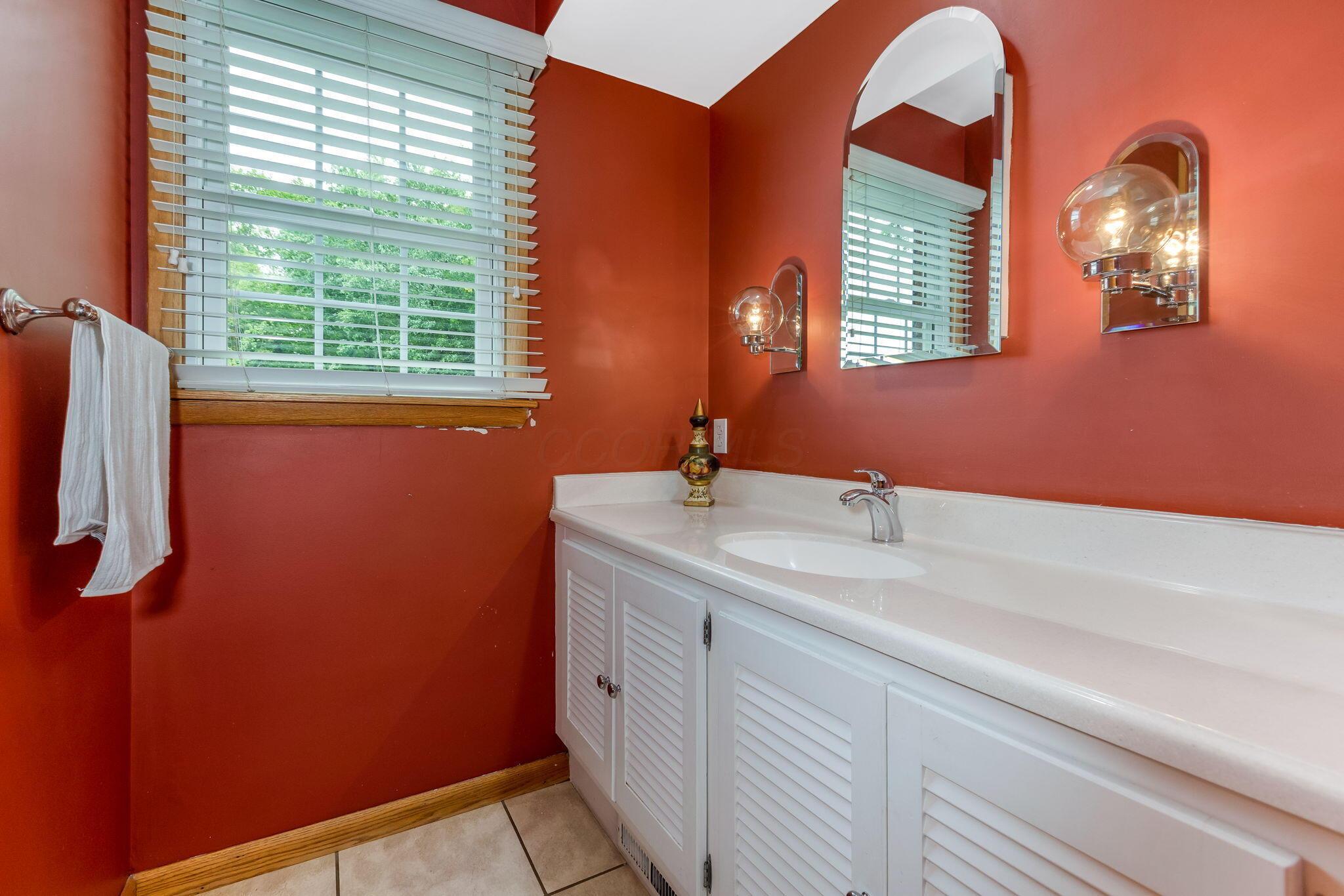 661 Swansea Road Newark, OH 43055 - Photo 43 of 86