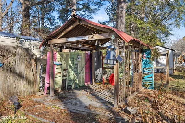 $200,000 | 315 Bordeaux Street, Jacksonville, NC 28540