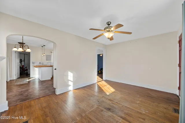 $200,000 | 315 Bordeaux Street, Jacksonville, NC 28540