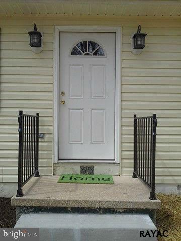 35 Clubhouse Road Delta, PA 17314 - Photo 2 of 17 Gallery Image 2
