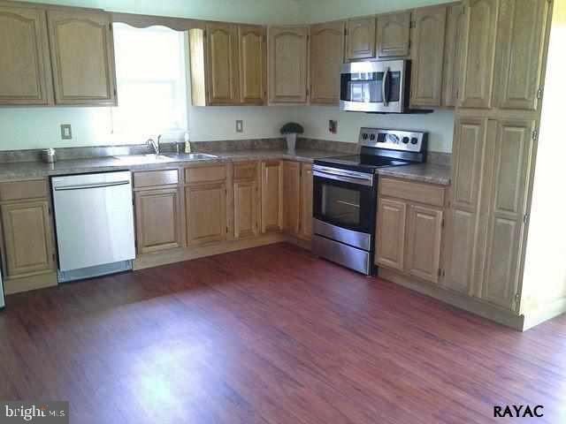 35 Clubhouse Road Delta, PA 17314 - Photo 3 of 17 Gallery Image 3