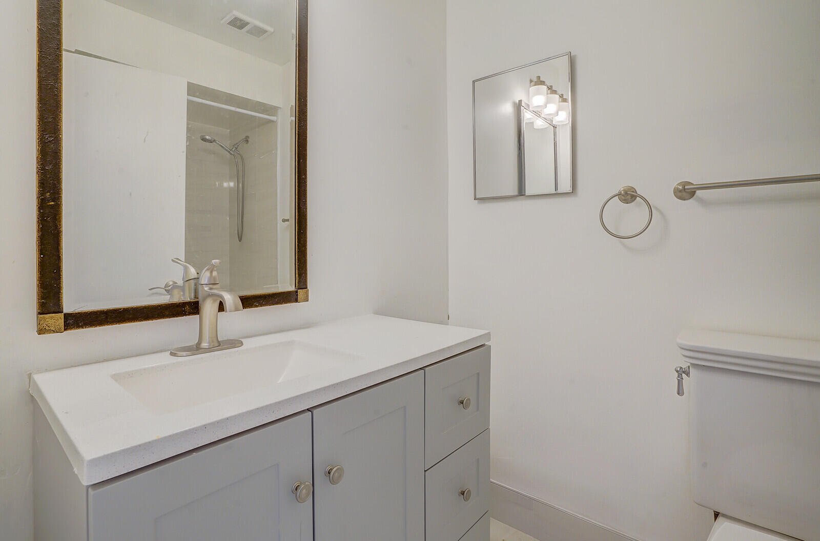 1385 Crystal Way, Unit M Delray Beach, FL 33444 - Photo 19 of 29 Bathroom