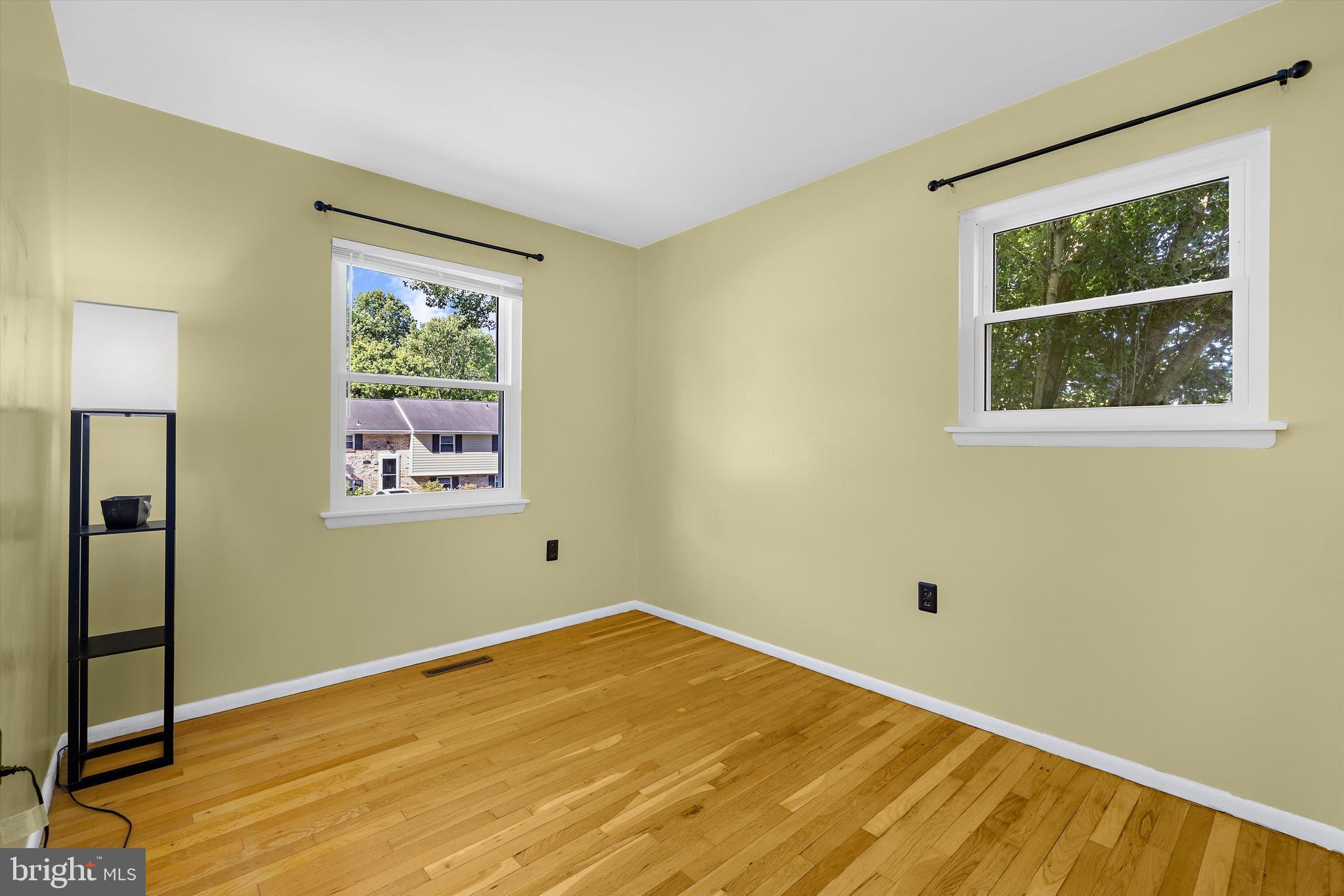 8249 Victoria Road Millersville, MD 21108 - Photo 17 of 39