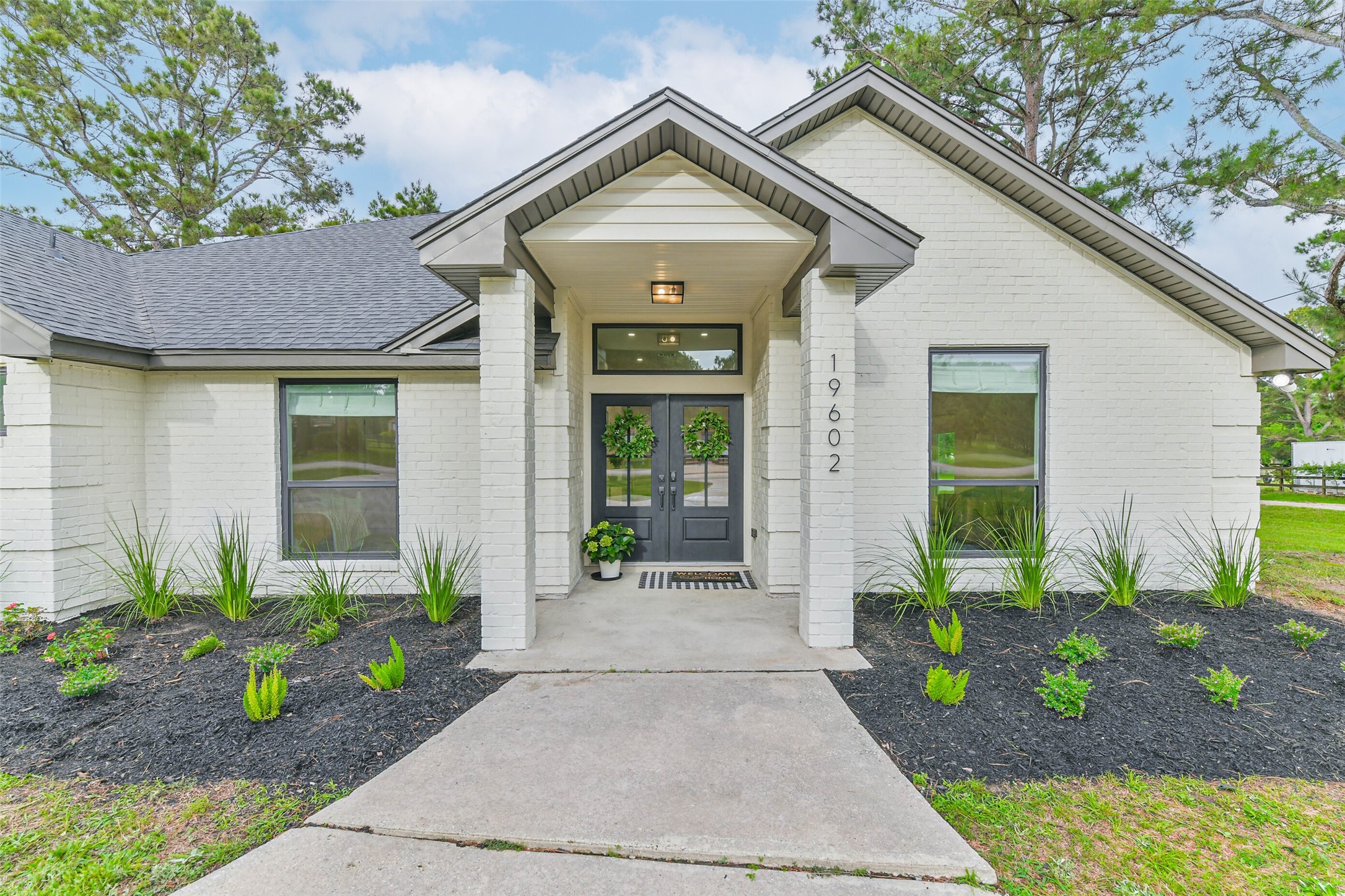 19602 Robeck Street Tomball, TX 77377 - Photo 4 of 50