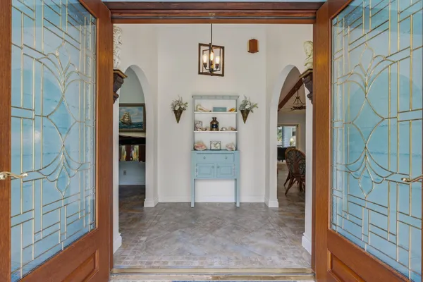 $1,690,000 | 19785 Castlewood Drive, Jupiter, FL 33458