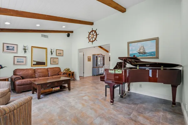 $1,690,000 | 19785 Castlewood Drive, Jupiter, FL 33458