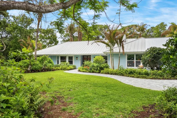 $1,690,000 | 19785 Castlewood Drive, Jupiter, FL 33458
