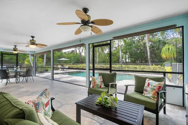 $1,690,000 | 19785 Castlewood Drive, Jupiter, FL 33458