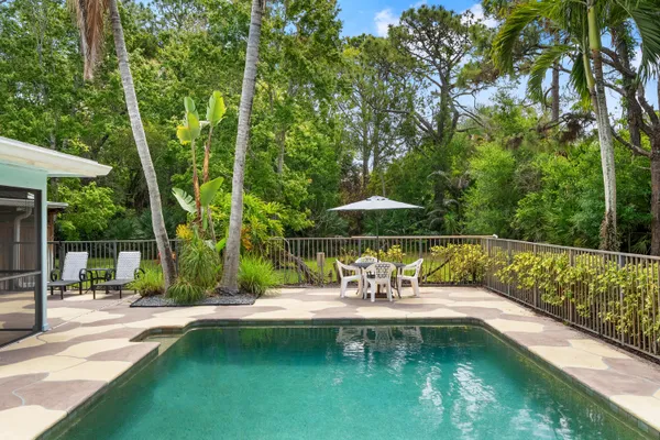 $1,690,000 | 19785 Castlewood Drive, Jupiter, FL 33458