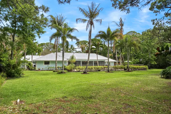 $1,690,000 | 19785 Castlewood Drive, Jupiter, FL 33458