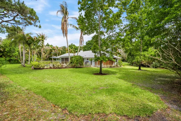 $1,690,000 | 19785 Castlewood Drive, Jupiter, FL 33458
