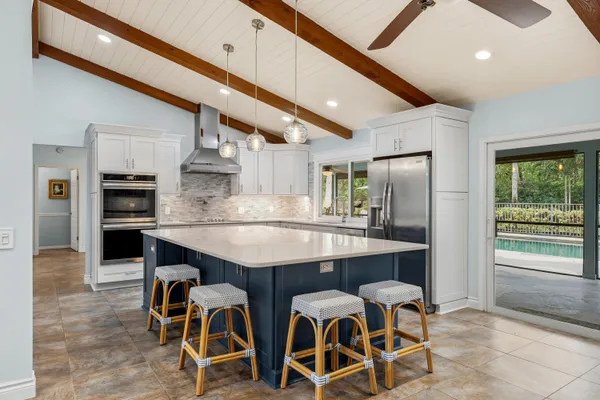$1,690,000 | 19785 Castlewood Drive, Jupiter, FL 33458