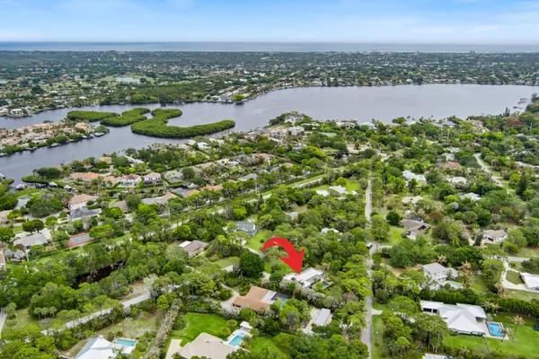 $1,690,000 | 19785 Castlewood Drive, Jupiter, FL 33458