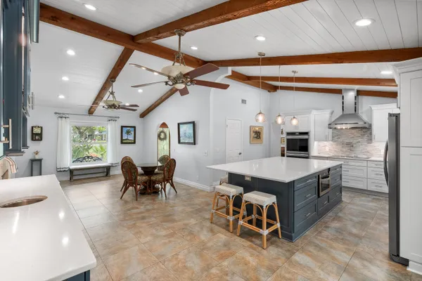 $1,690,000 | 19785 Castlewood Drive, Jupiter, FL 33458