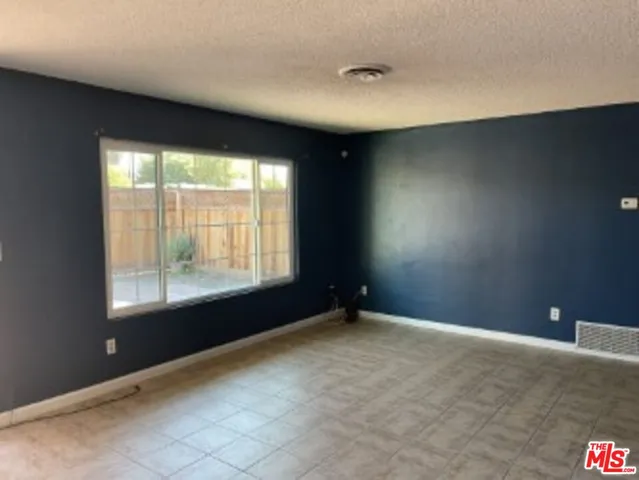 $350,000 | 40676 Mayberry Avenue, Hemet, CA 92544