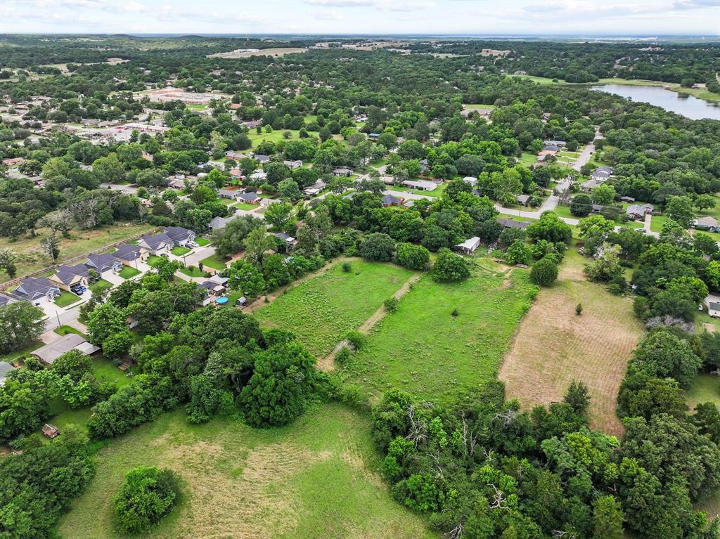 2406 Loy Lake Road Denison, TX 75020 - Photo 20 of 33