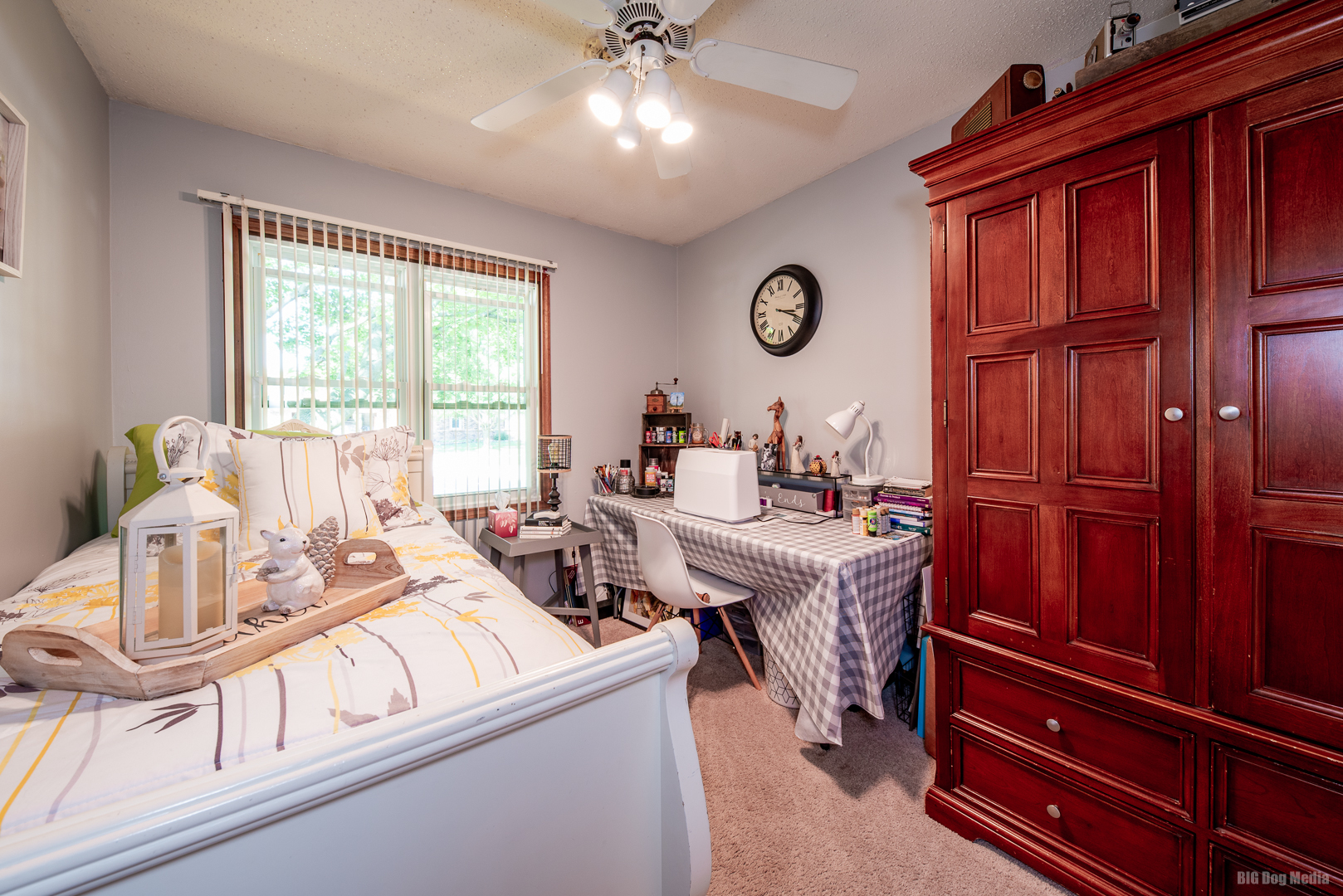 827 Independence Drive Bourbonnais, IL 60914 - Photo 18 of 25 a view of a dining room with furniture window and outside view