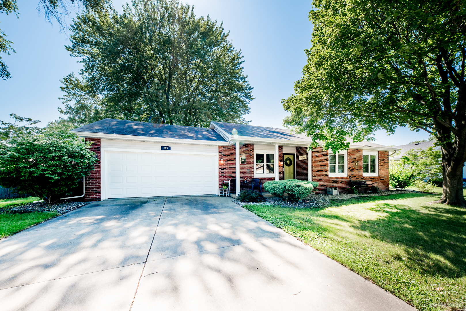 827 Independence Drive Bourbonnais, IL 60914 - Photo 2 of 25 a view of a yard in front of house