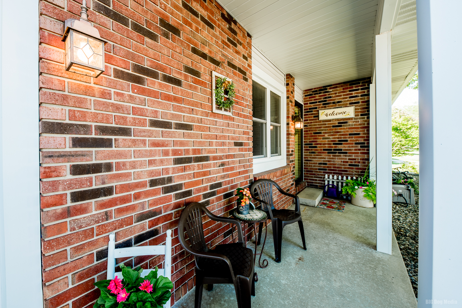 827 Independence Drive Bourbonnais, IL 60914 - Photo 4 of 25 a view of an outdoor space with seating