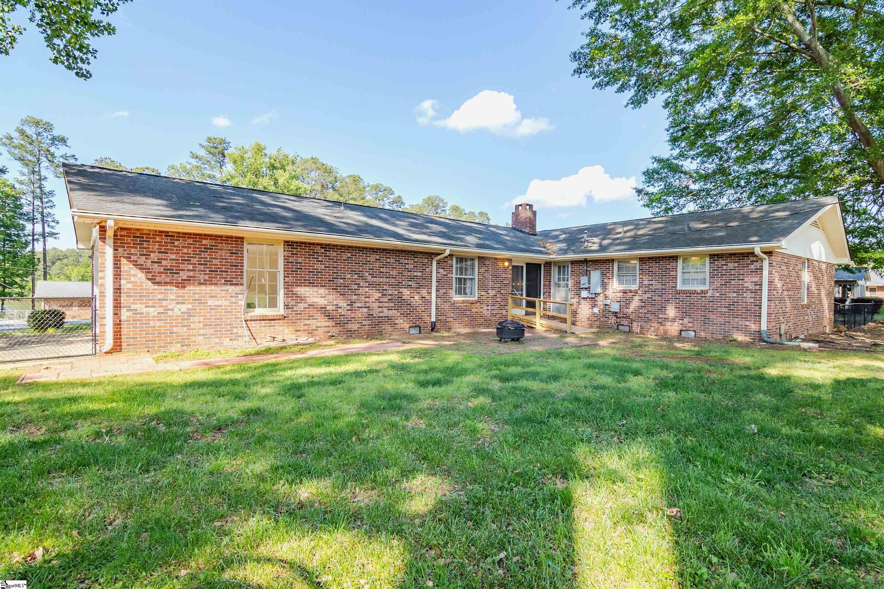 407 Arcadia Drive Anderson, SC 29621 - Photo 4 of 34