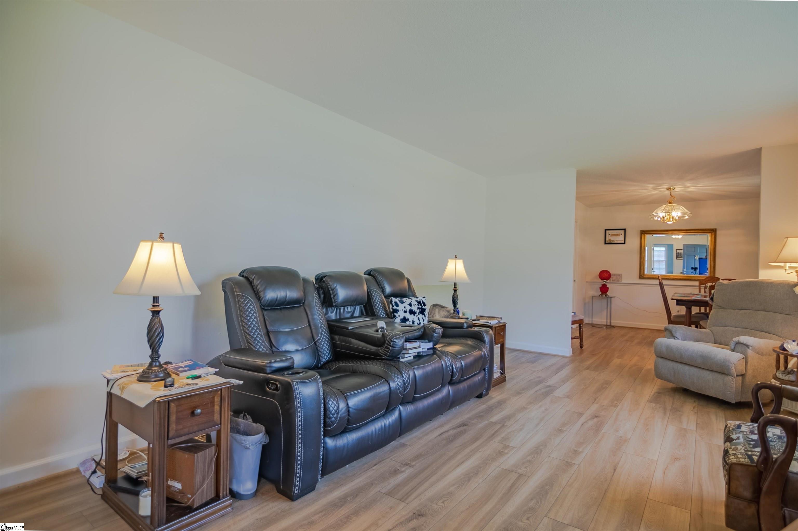 407 Arcadia Drive Anderson, SC 29621 - Photo 10 of 34