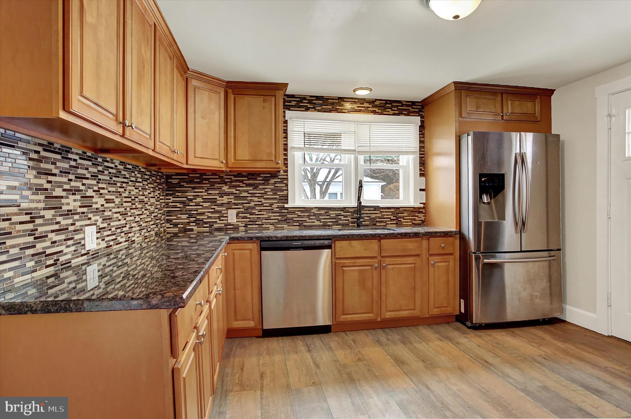 126 Locust Street Elizabethville, PA 17023 - Photo 4 of 33