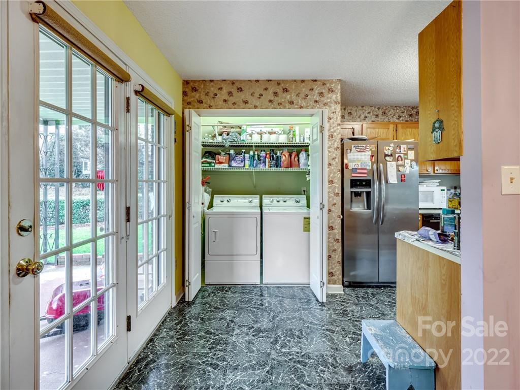 319 7th St Place Southwest, Unit D1 Conover, NC 28613 - Photo 8 of 20 Gallery Image 8