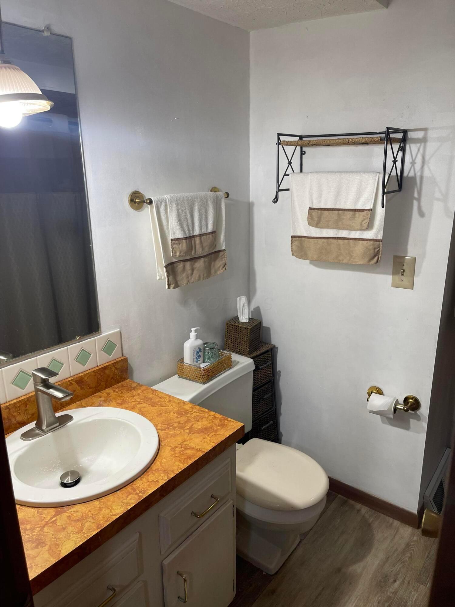 314 Broken Arrow Road Columbus, OH 43230 - Photo 17 of 20 Bath 2