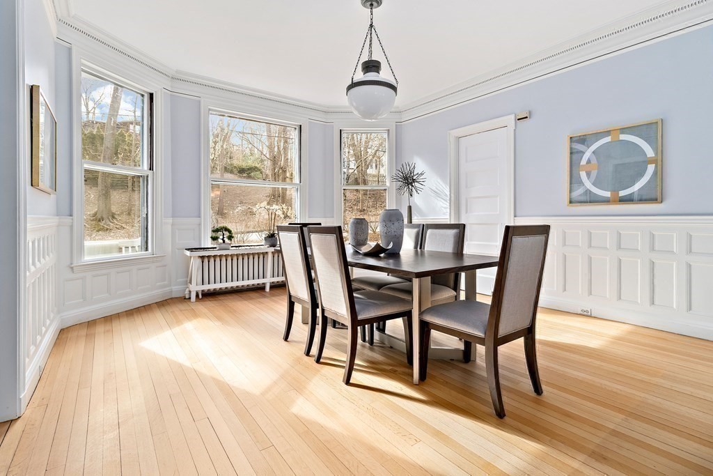 172 Buckminster Road Brookline, MA 02445 - Photo 5 of 20