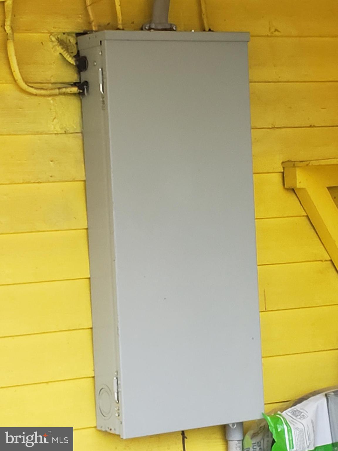 309 Wheeler Street Washington, VA 22747 - Photo 11 of 12 Panel box on back porch..