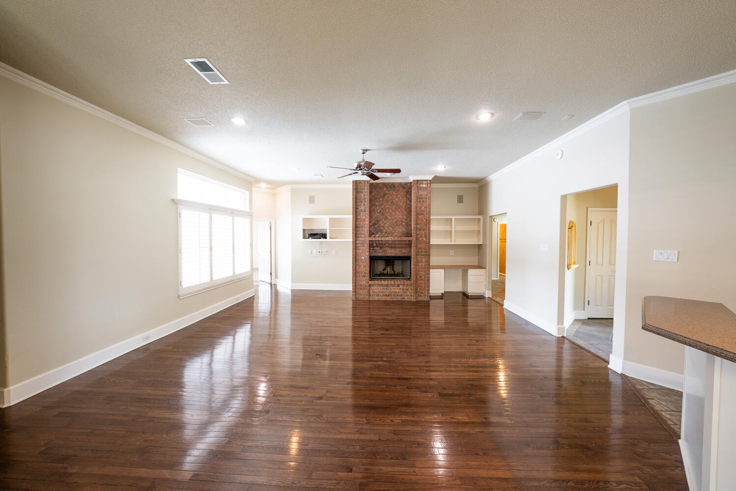 10907 Raleigh Avenue Lubbock, TX 79424 - Photo 7 of 27 DSC00961