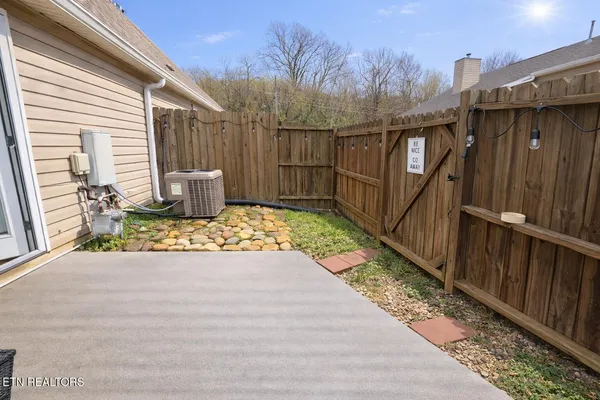 $1,500 | 6505 Doe Creek Way, Knoxville, TN 37918