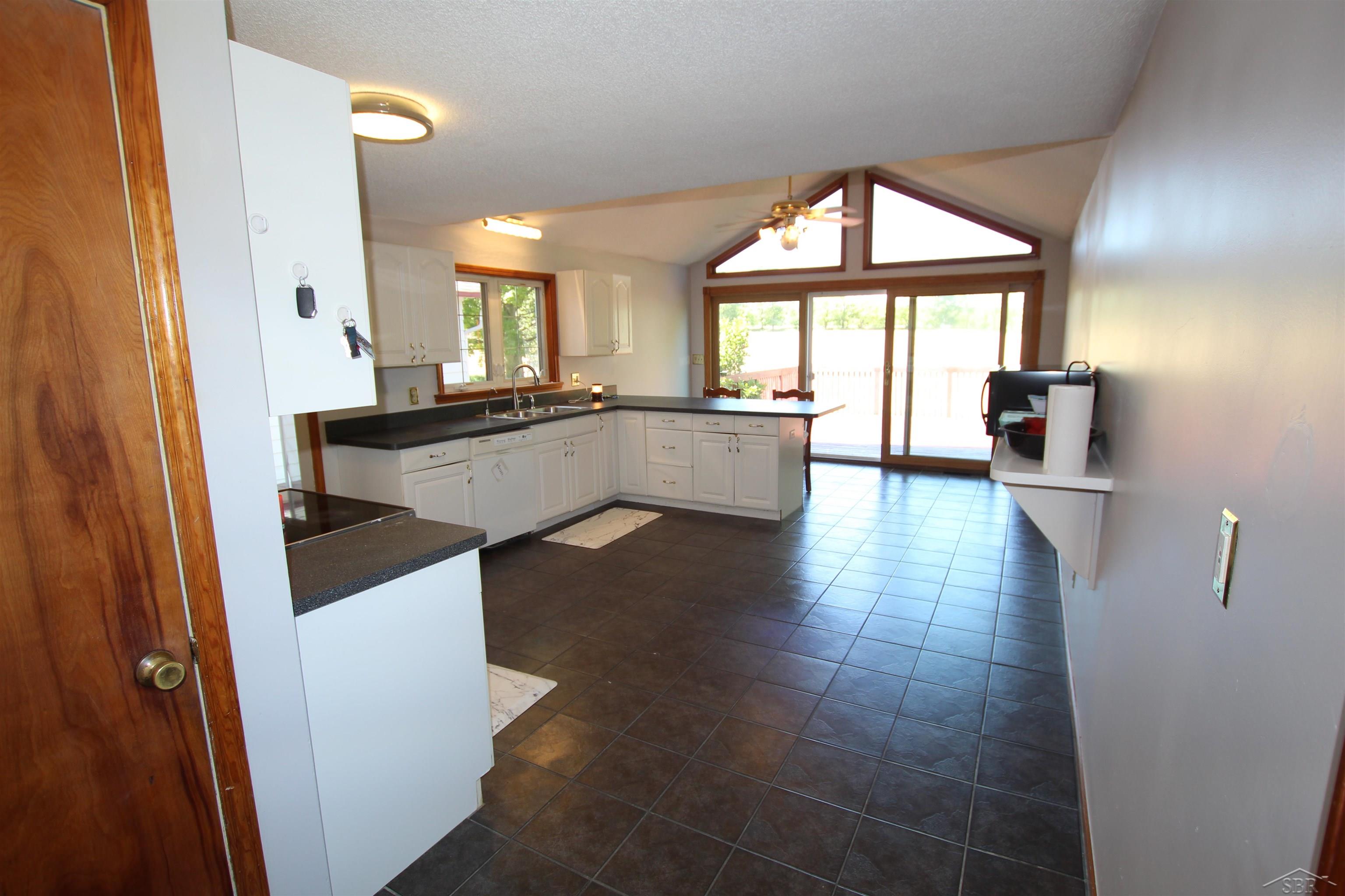 2952 South 5 Lakes Road Metamora, MI 48455 - Photo 9 of 18 50110357-8.JPG