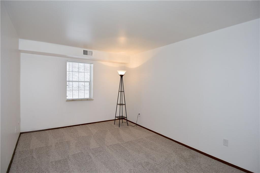 555 Sloop Road, Unit 6 Pittsburgh, PA 15237 - Photo 10 of 13 Gallery Image 10