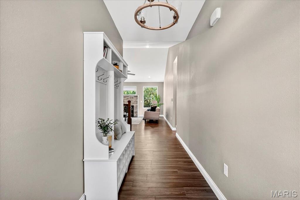 516 Ingleside Lane O'Fallon, IL 62269 - Photo 3 of 28