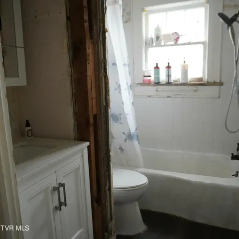 $127,900 | 143 Massey Street, Elizabethton, TN 37643