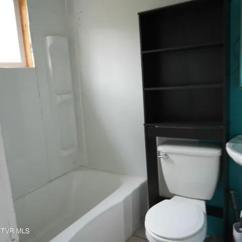 $127,900 | 143 Massey Street, Elizabethton, TN 37643