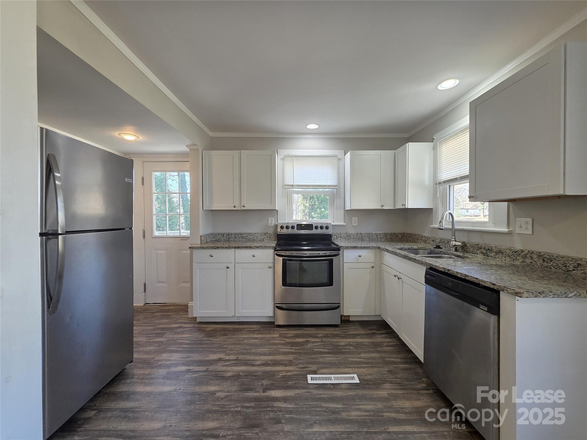 818 Margate Avenue Kannapolis, NC 28081 - Photo 4 of 15