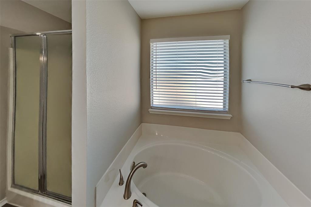 4328 Highgate Road Fort Worth, TX 76244 - Photo 11 of 24 Gallery Image 11