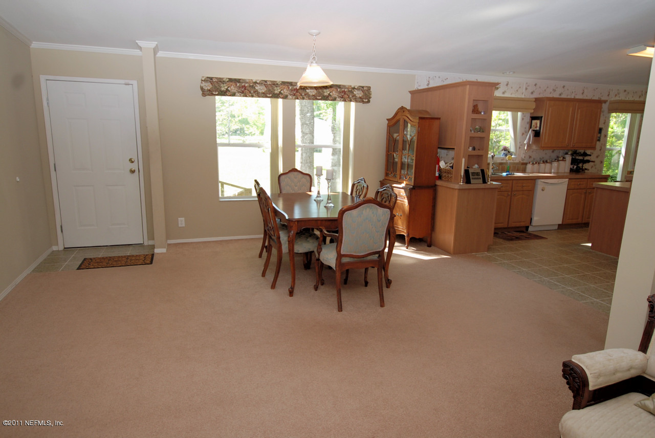 43327 Ratliff Road Callahan, FL 32011 - Photo 5 of 30 Dining Room and Kitchen