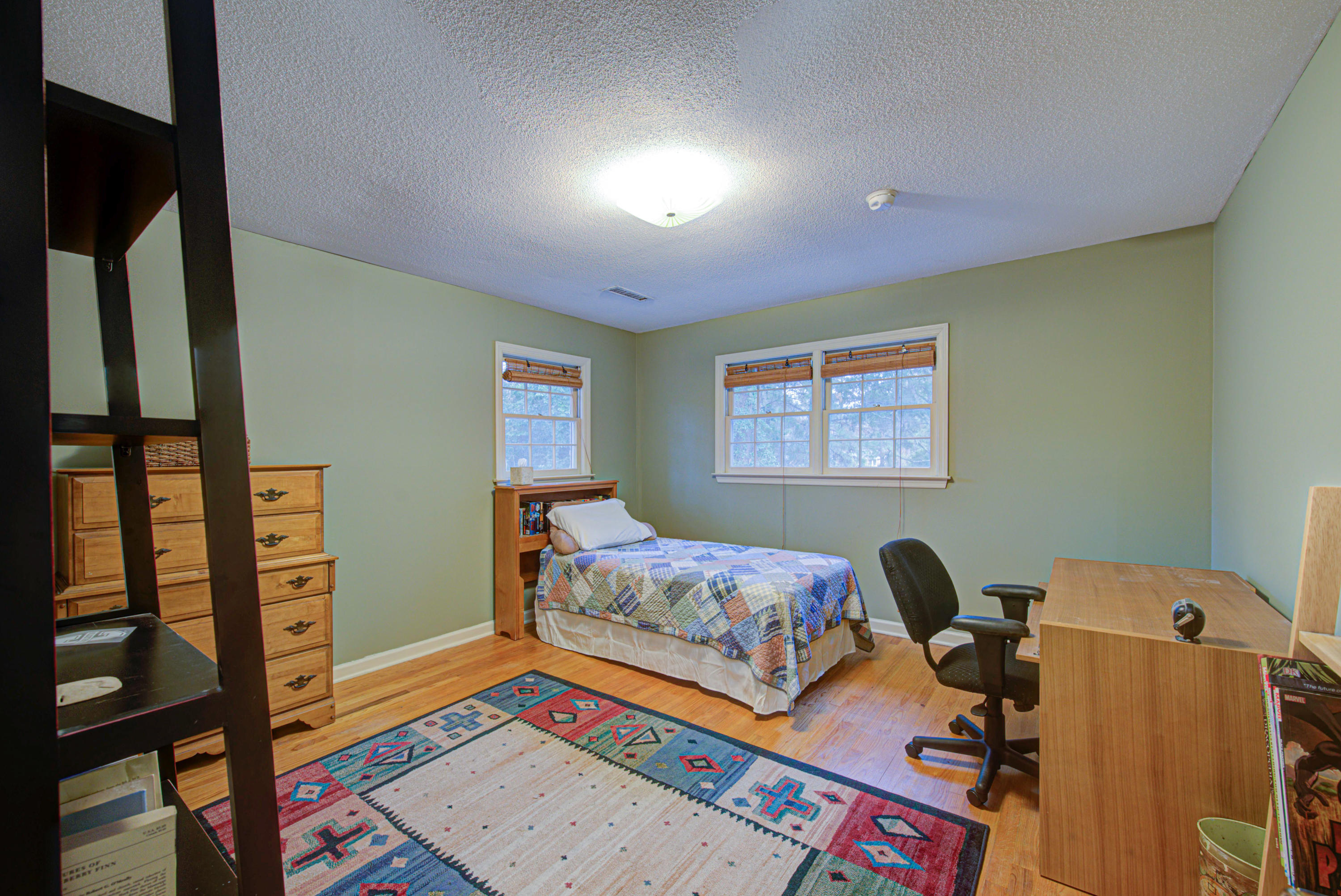 746 Willow Lake Road Charleston, SC 29412 - Photo 20 of 31 Spacious upstairs bedroom 2
