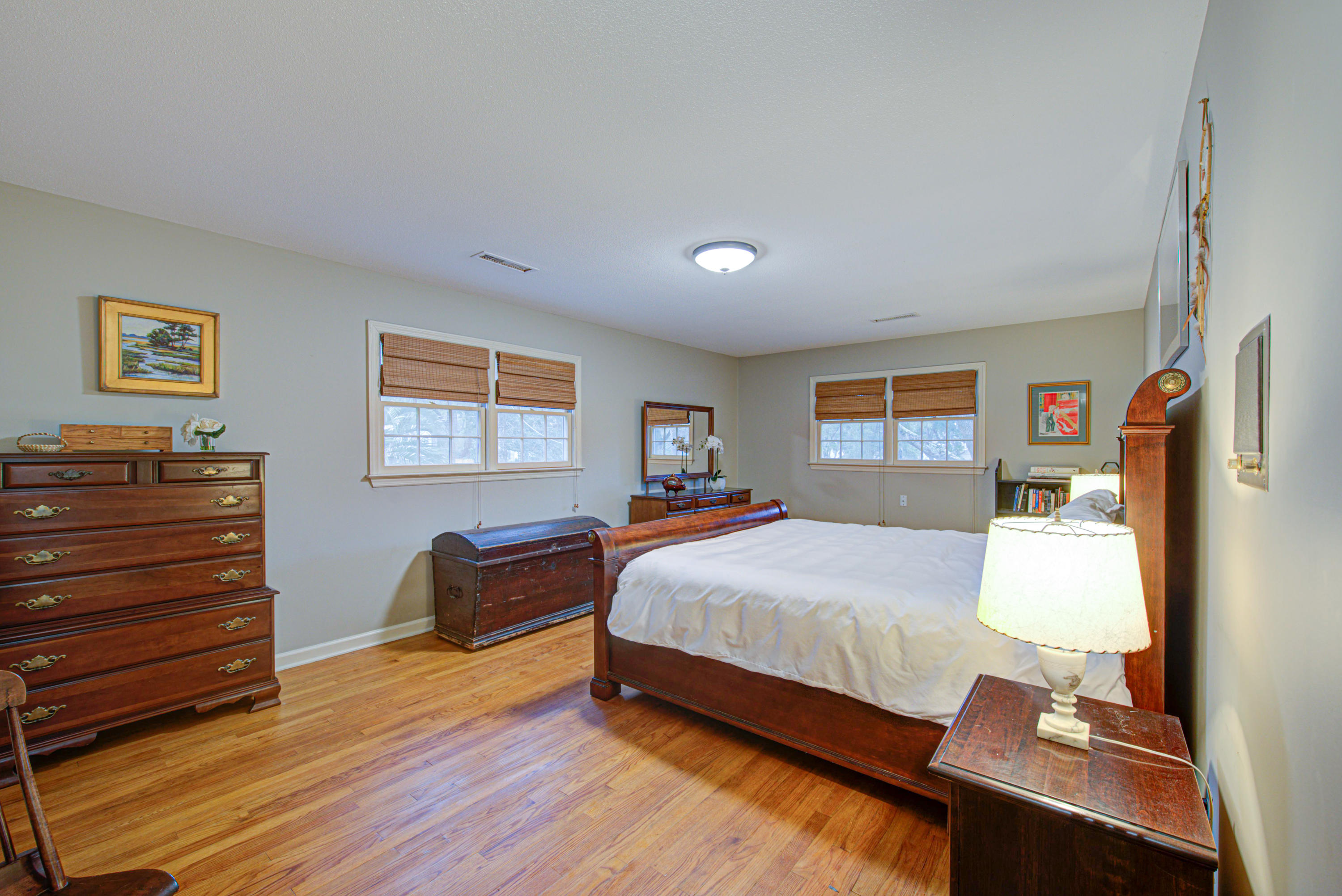 746 Willow Lake Road Charleston, SC 29412 - Photo 22 of 31 Master bedroom
