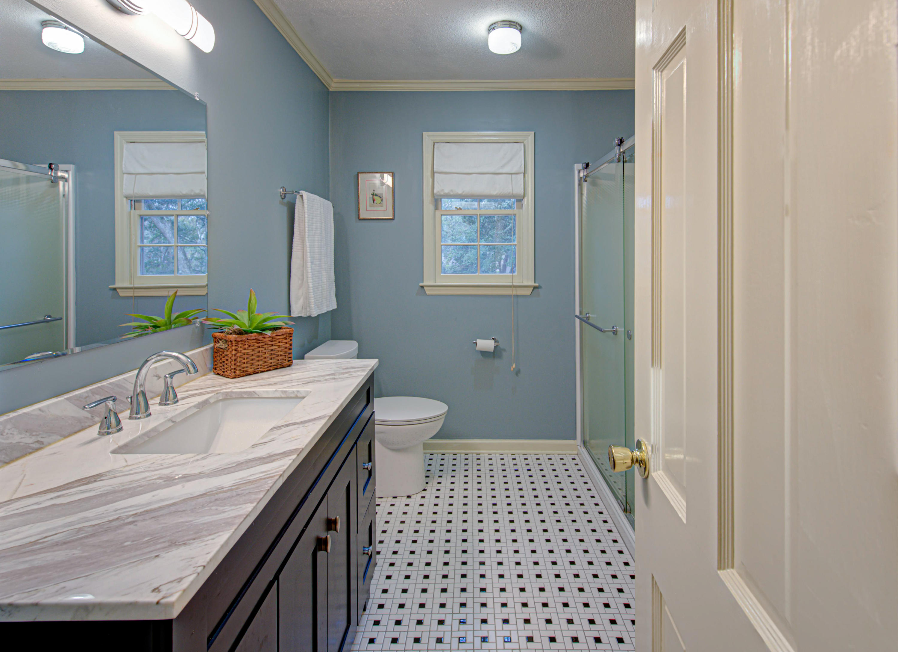 746 Willow Lake Road Charleston, SC 29412 - Photo 24 of 31 Master bathroom