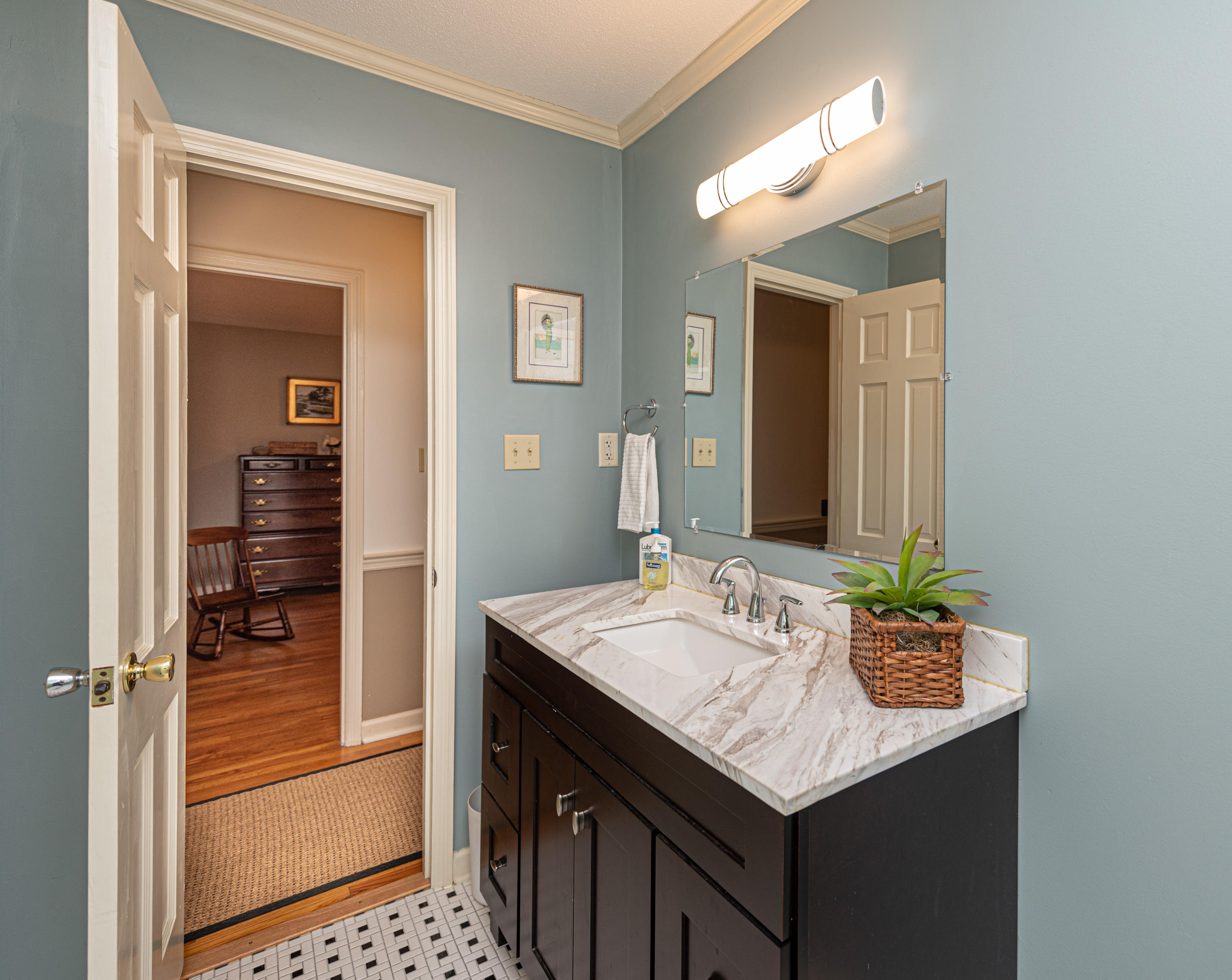746 Willow Lake Road Charleston, SC 29412 - Photo 25 of 31 Master bathroom