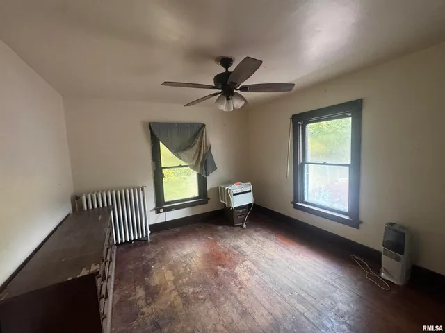 $23,900 | 111 Park Street, Savanna, IL 61074